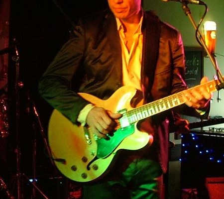 p713741363673302-27780