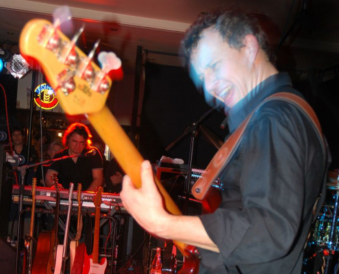 p1700051240758743-15938